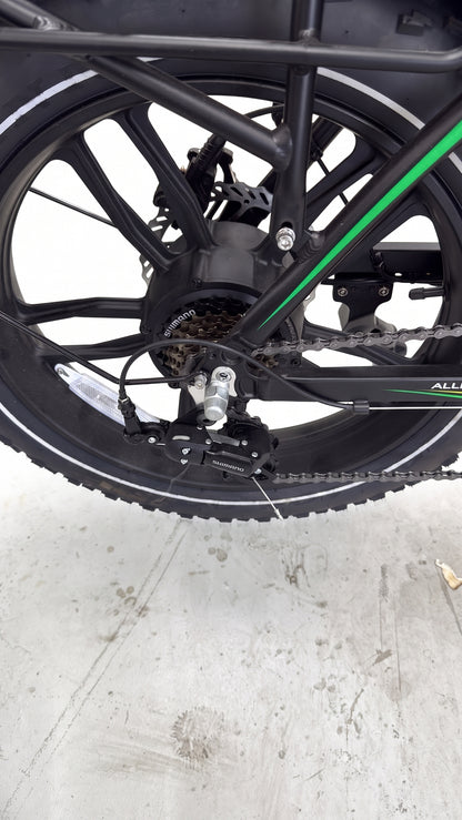 20 Inch E-Bike Rear Wheel Motor Assembly – 48V 750W High Torque Brushless Mag Wheel with Pre-Installed Innova Fat Tyre &amp; Disc Brake (Fits Allegro TDL6125 &amp; Similar Folding Fat Bikes)